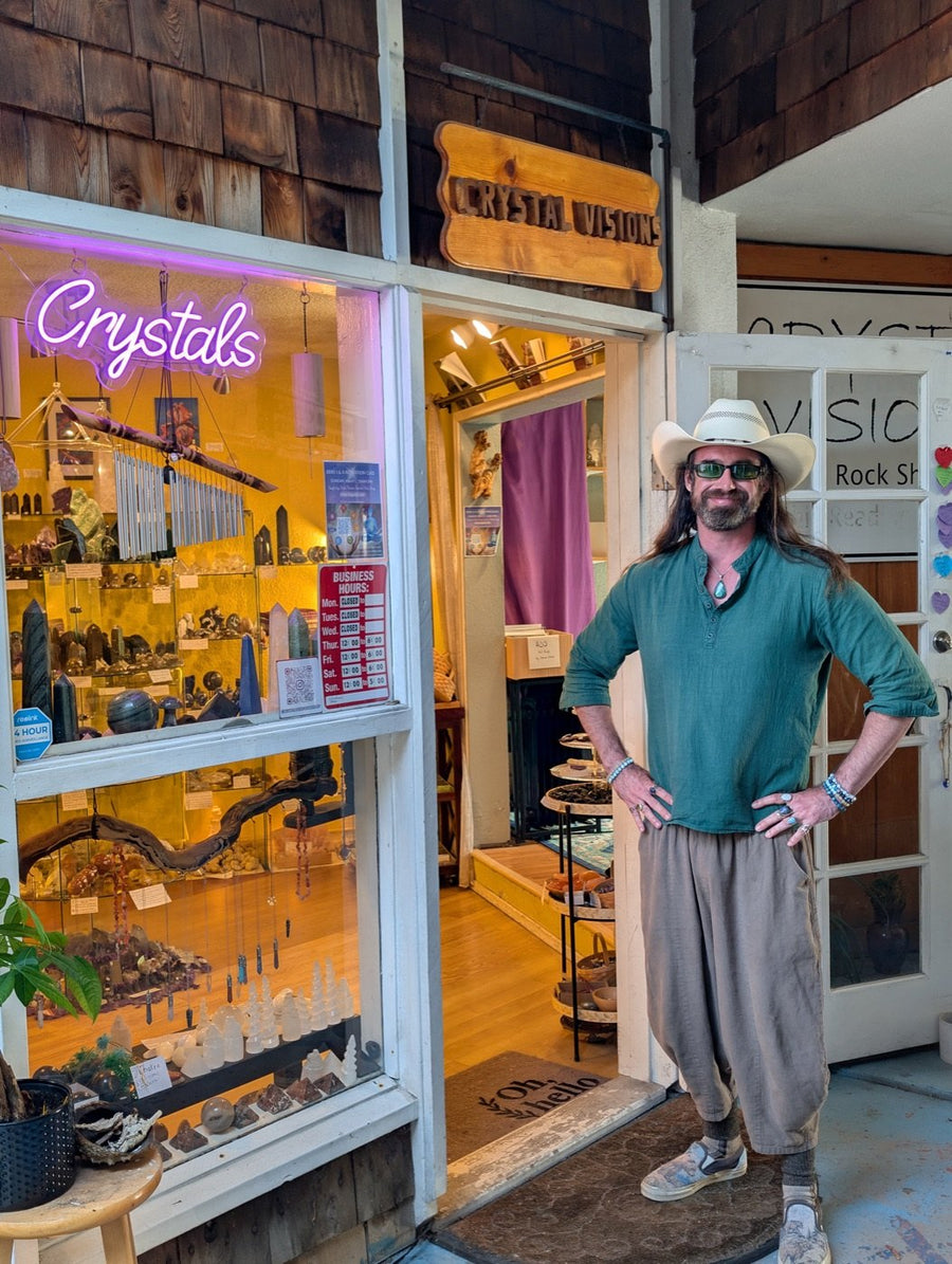 Light Network Spotlight: Crystal Visions in Ocean Beach, San Diego, CA