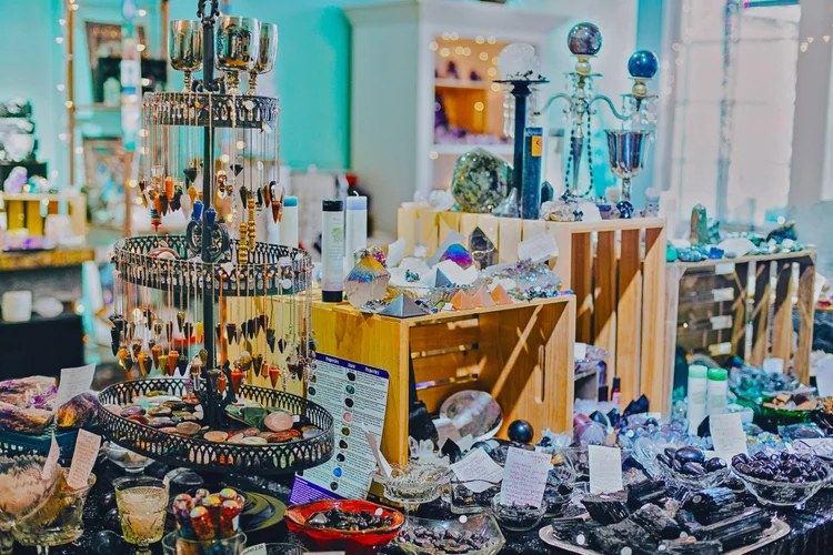 Light Network Spotlight: Mystic Sisters in Grandview Heights, Ohio